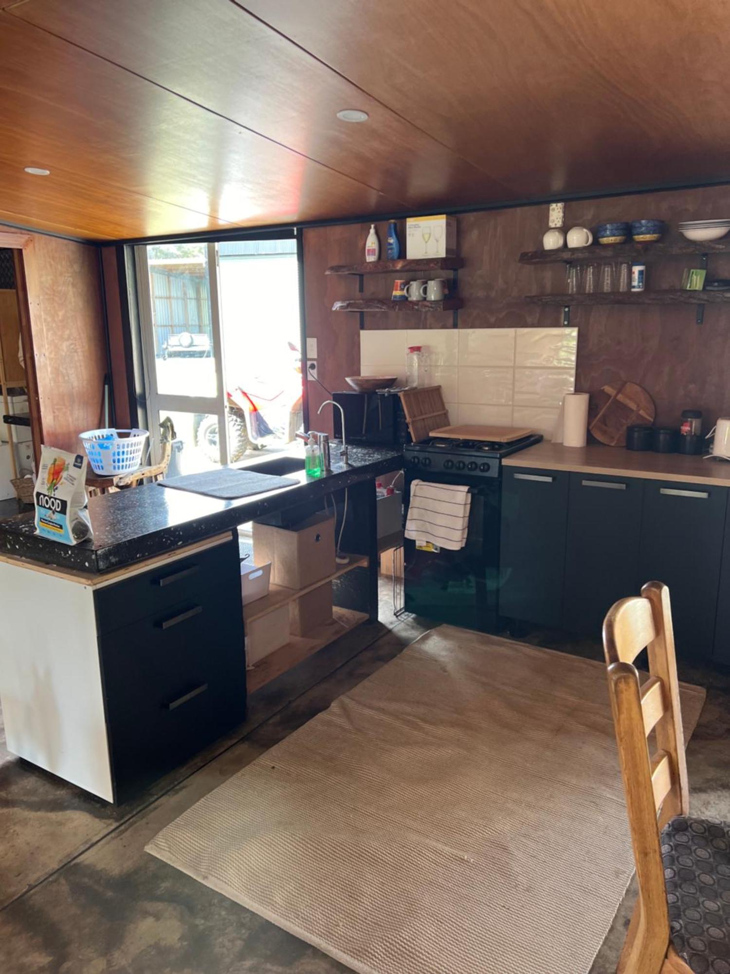 Self Contained Open Shed Space Wainui  Экстерьер фото