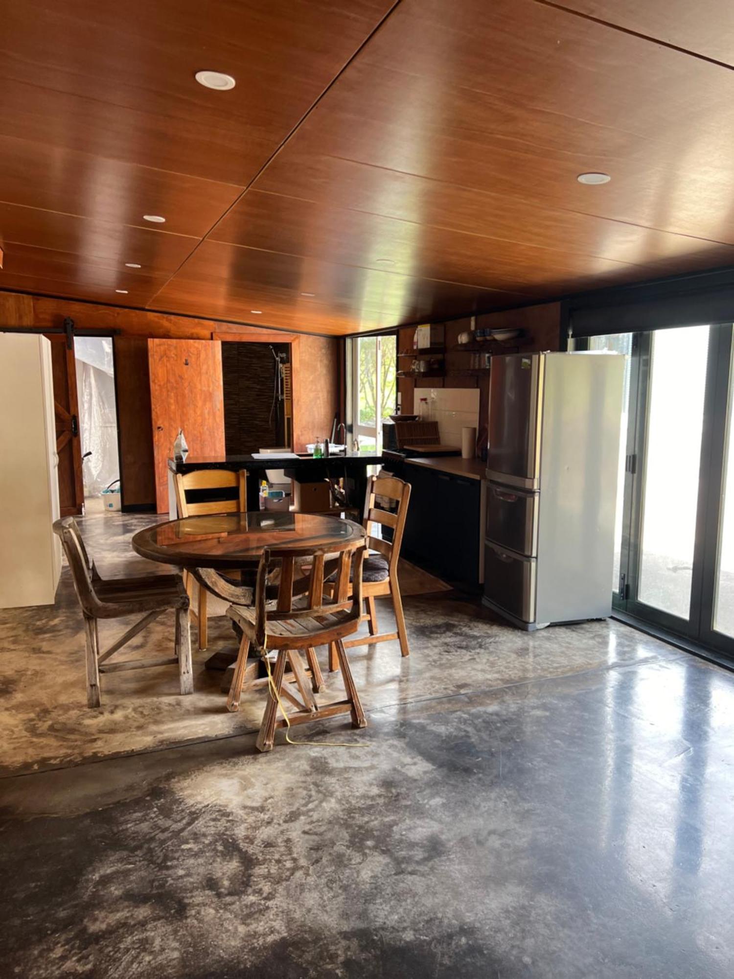 Self Contained Open Shed Space Wainui  Экстерьер фото