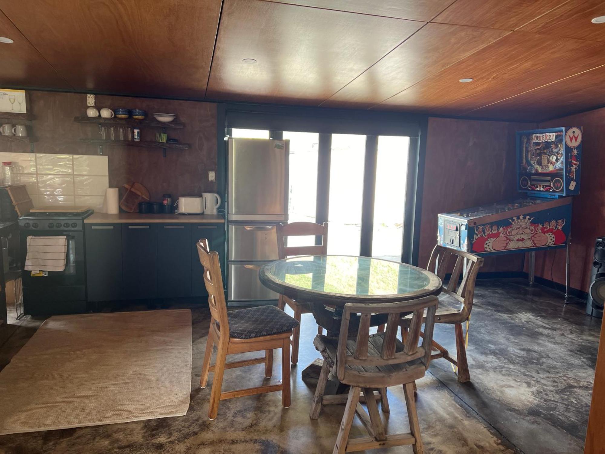 Self Contained Open Shed Space Wainui  Экстерьер фото