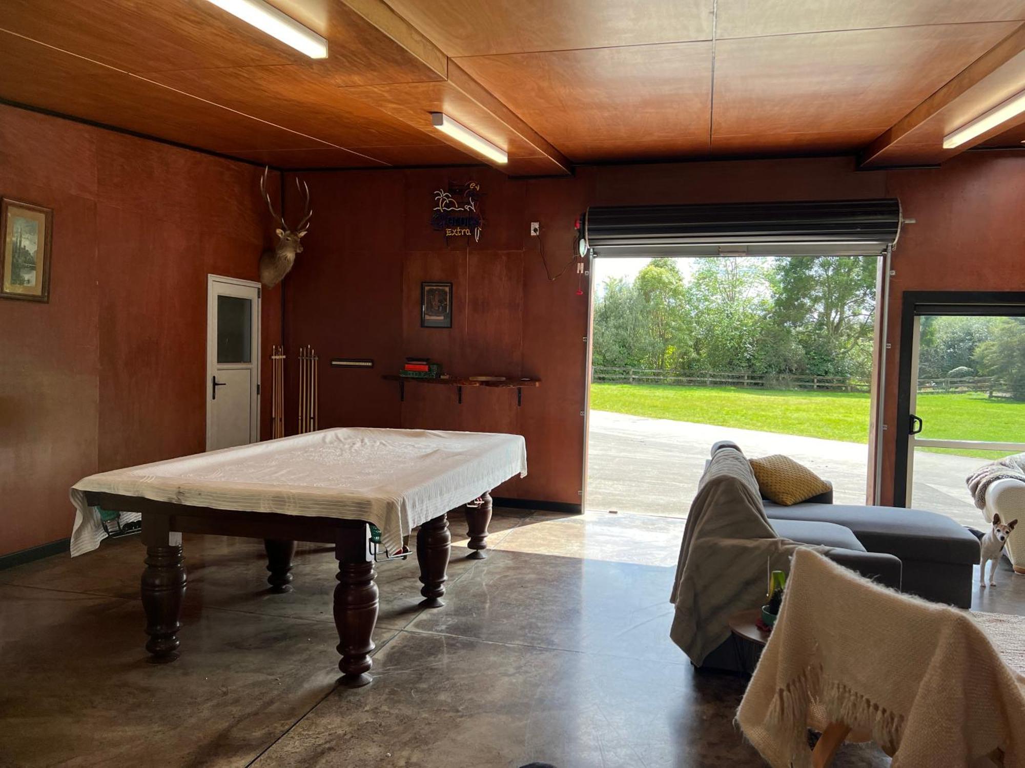 Self Contained Open Shed Space Wainui  Экстерьер фото